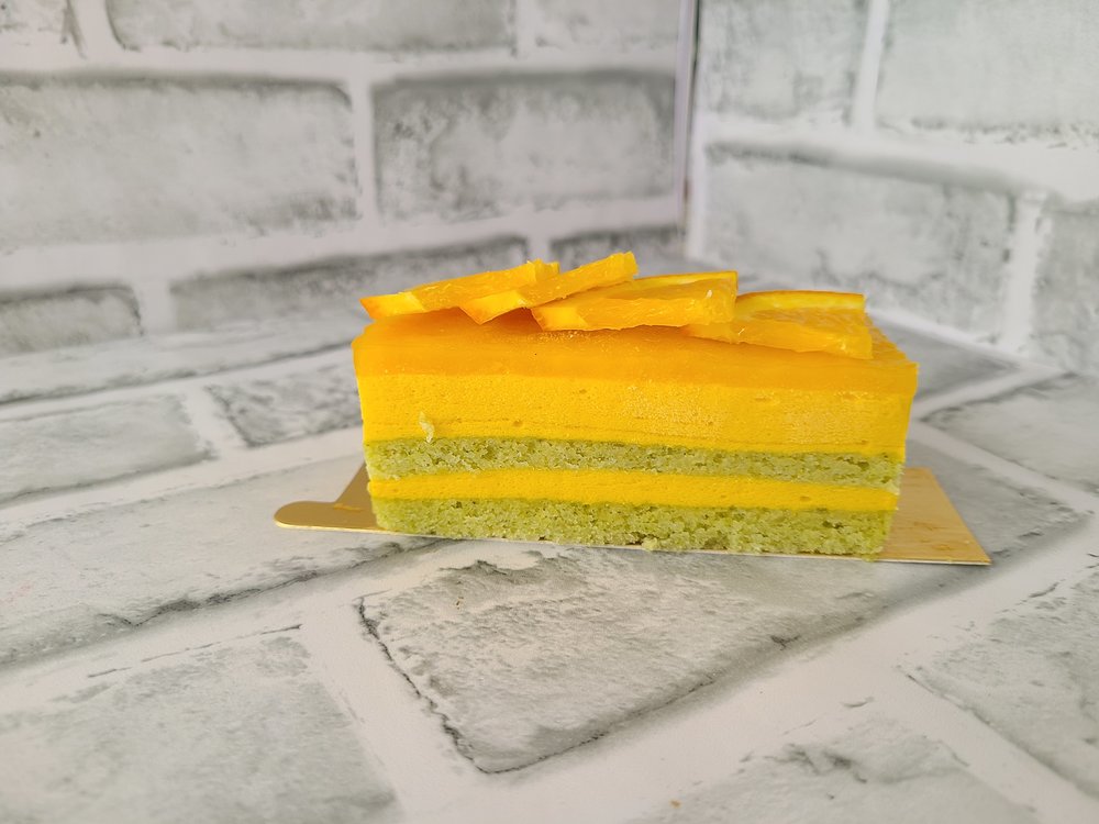 Mango-Orange-Basil Mini Cake